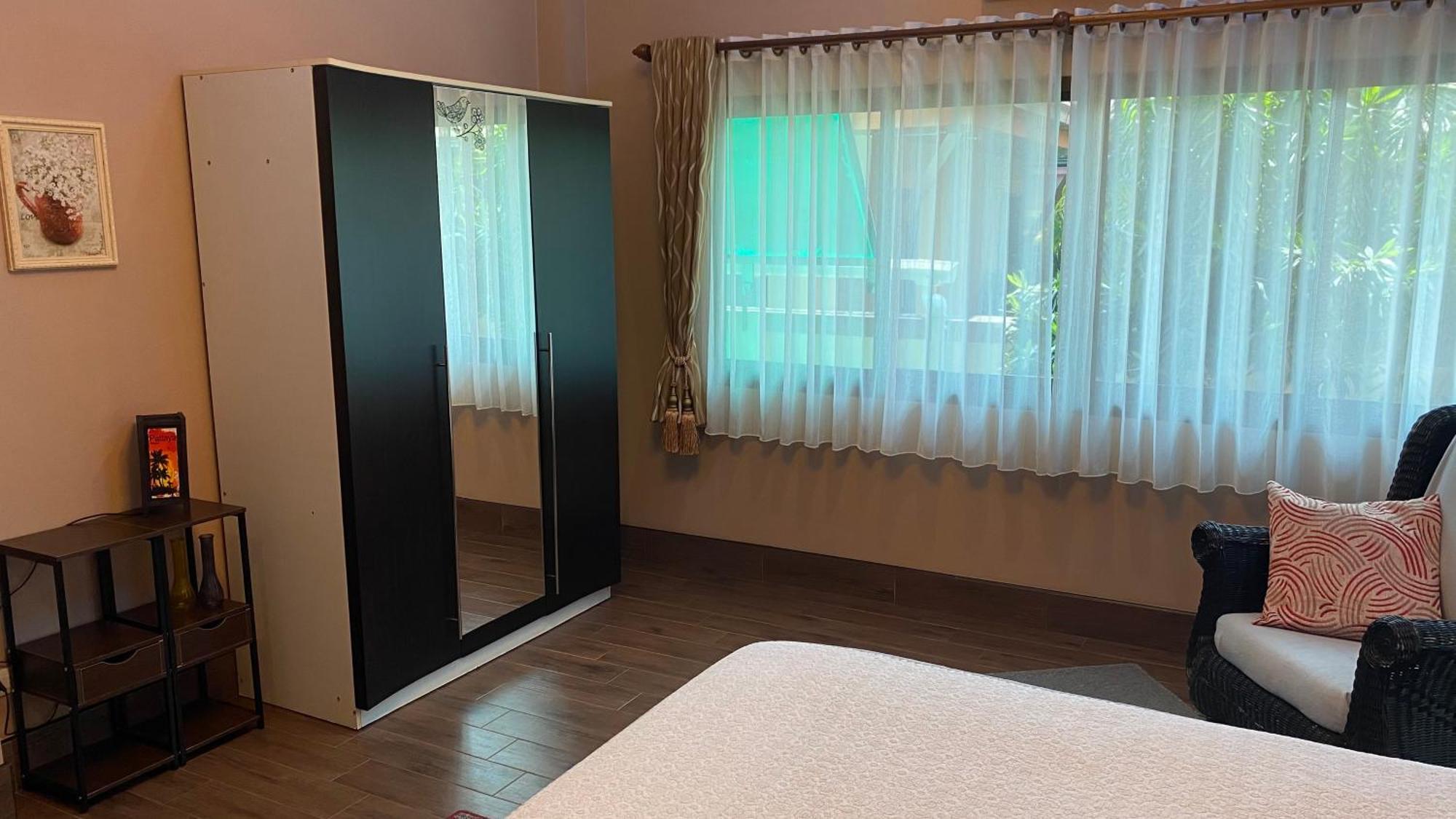 Big Comfortable Villa 나 좀티엔 외부 사진