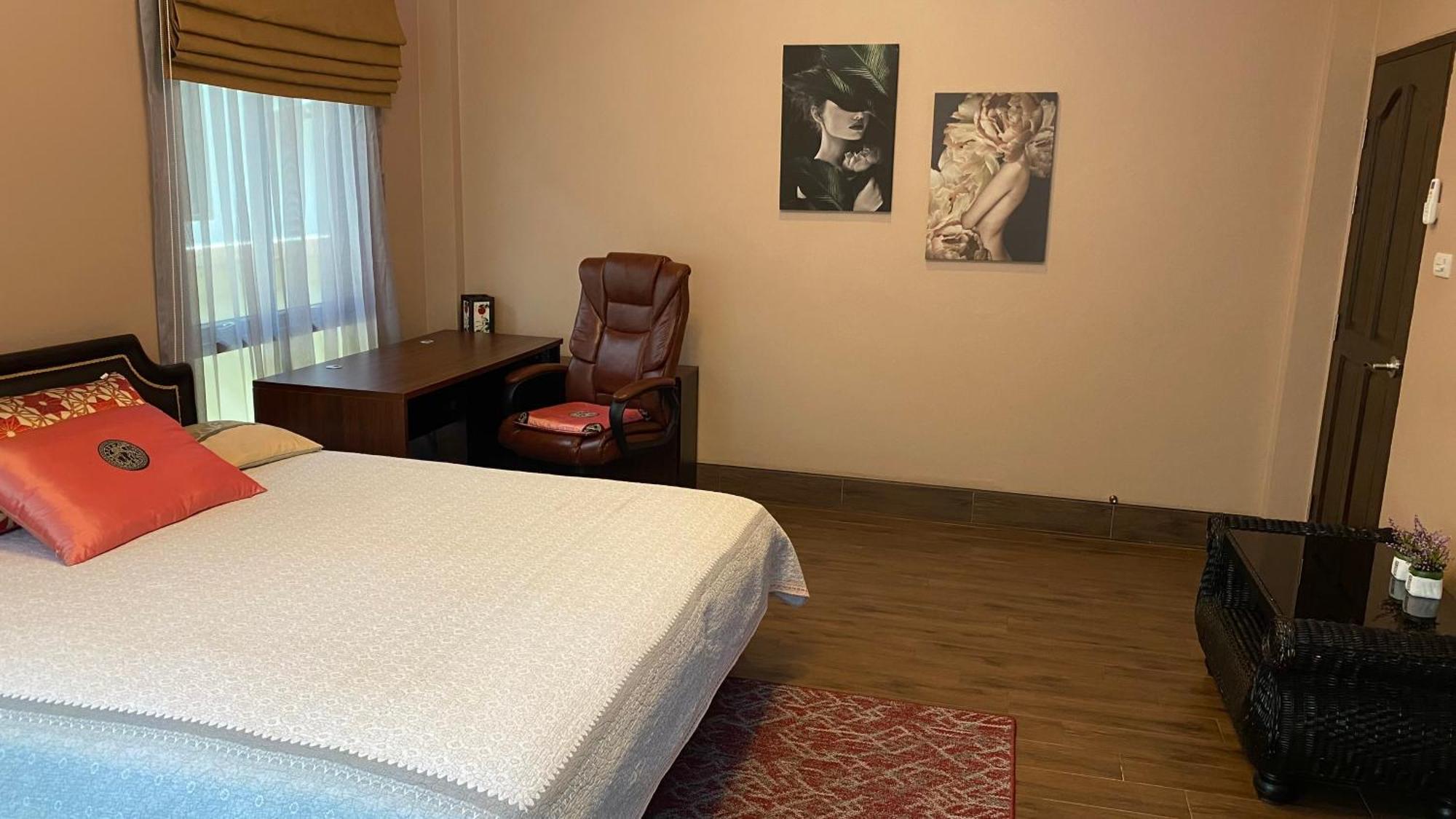Big Comfortable Villa 나 좀티엔 외부 사진